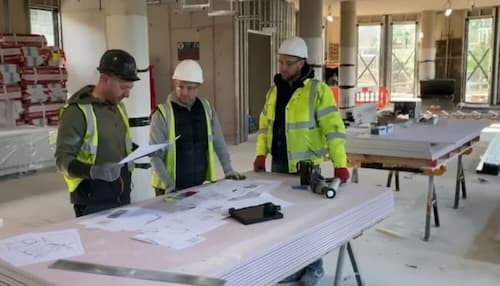 NVQ Level 3 construction contracts supervisor instructing workers